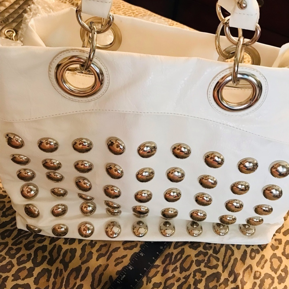 Nicole Lee made in USA white bag with large silver studs great summer  bag - Picture 2 of 16